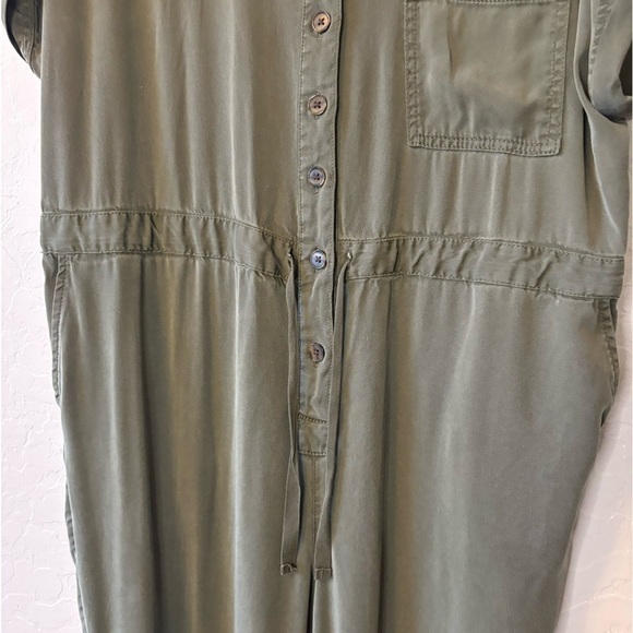 GAP Army Jacket Green Lyocell Button Down Short Sleeve Tie Waist Jumpsuit 16 - Picture 4 of 11